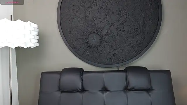 Snapshot of miss_vaiolette chatting on 6, 11, 2025 miss vaiolette online show from 6, 11, 2025