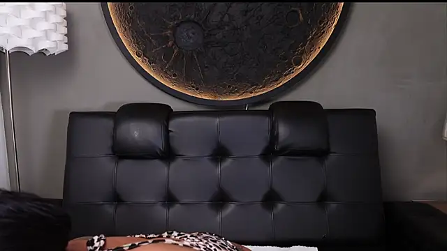 Snapshot of miss_vaiolette chatting on 8, 7, 2026 miss vaiolette online show from 8, 7, 2026