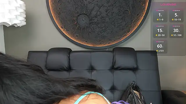 Snapshot of miss_vaiolette chatting on 10, 11, 2025 miss vaiolette online show from 10, 11, 2025