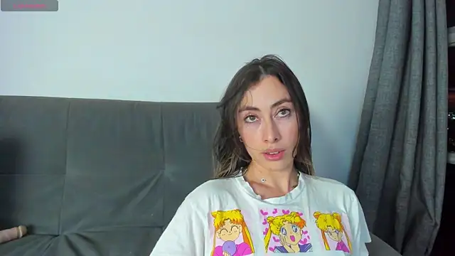 Amatiista online show from 2, 1, 2025