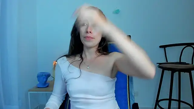 Amatiista online show from 4, 3, 2025