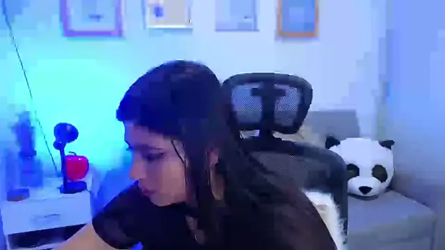 annylouis online show from 7, 11, 2025