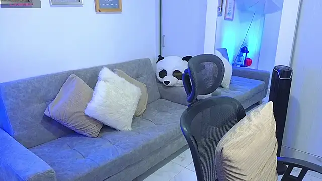 annylouis online show from 12, 11, 2025