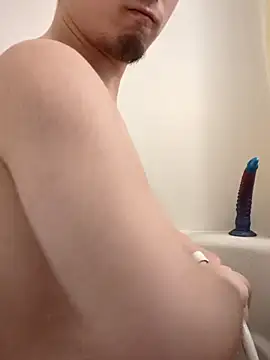 lioncake1221 online show from 5, 4, 2026