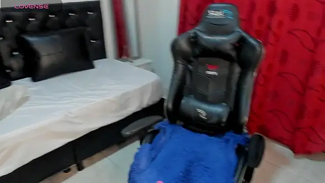 Bianka olivetto021 online show from 23, 3, 2025