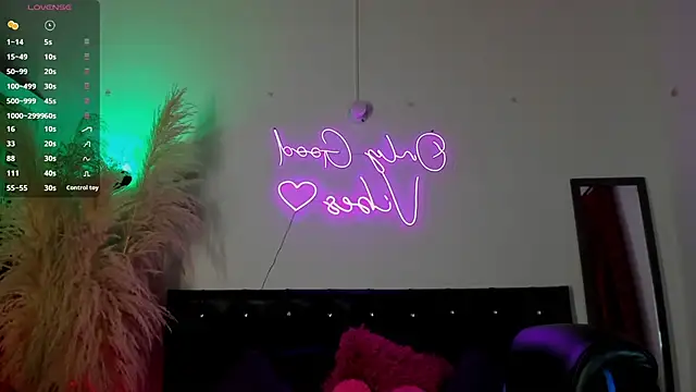 Bianka olivetto021 online show from 26, 2, 2025