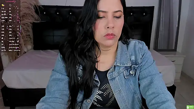 Bianka olivetto021 online show from 4, 10, 2025