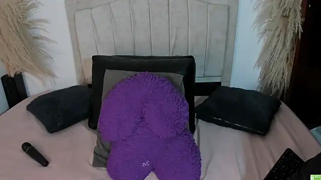 Bianka olivetto021 online show from 8, 1, 2026