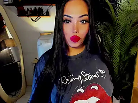 BigDominaMia online show from 28, 3, 2026