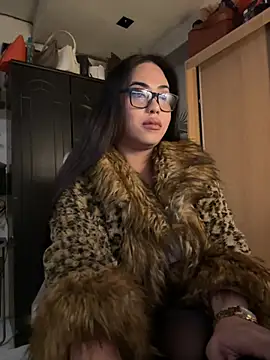 BigDominaMia online show from 23, 4, 2026