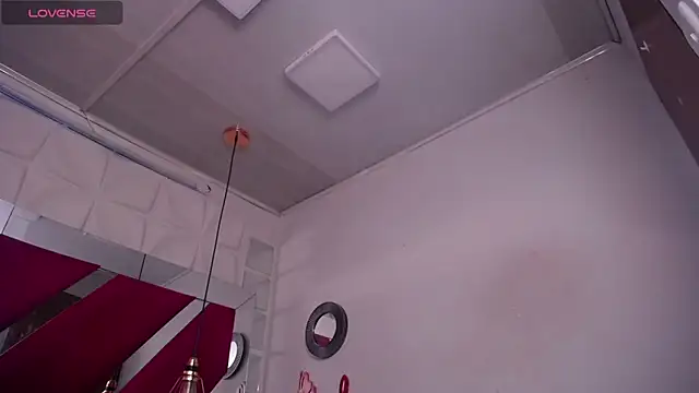 Penelope Tits online show from 3, 10, 2025