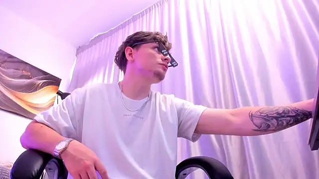 SALOME F0X  online show from 16, 11, 2025