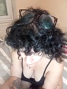 callmelouve online show from 5, 11, 2025