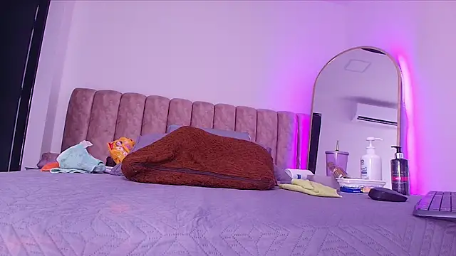  linda milk  online show from 8, 4, 2026