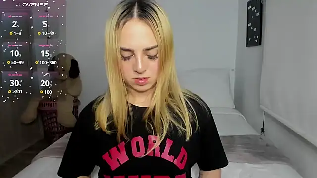 sophi mooreno online show from 21, 3, 2025