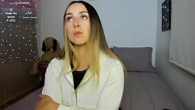 Snapshot of sophi_mooreno chatting on 26, 6, 2026 sophi mooreno online show from 26, 6, 2026