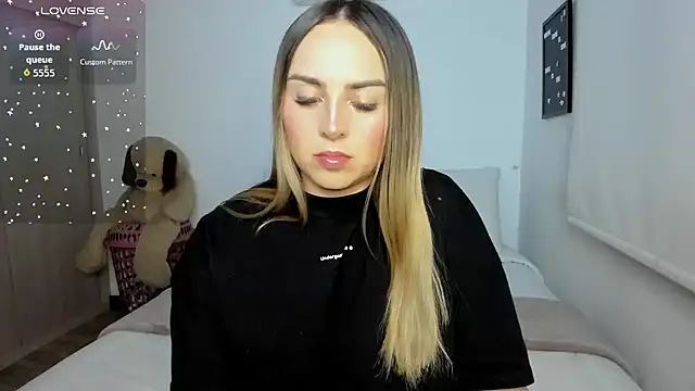 sophi mooreno online show from 7, 5, 2026