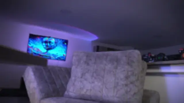 Frank Farrell online show from 6, 10, 2025