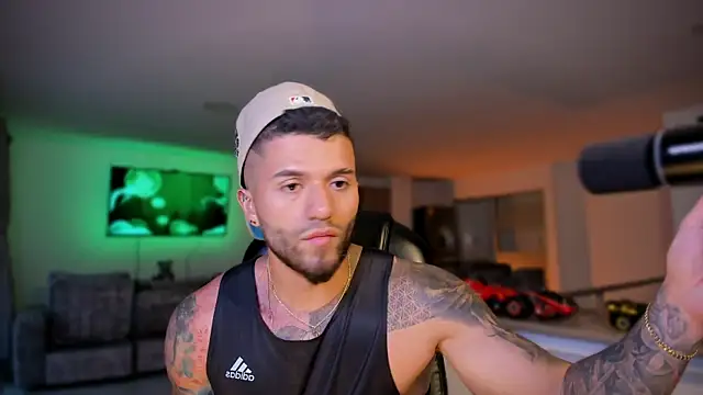 Frank Farrell online show from 8, 9, 2025