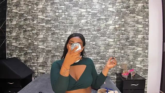 ArianaBlackk online show from 13, 11, 2025