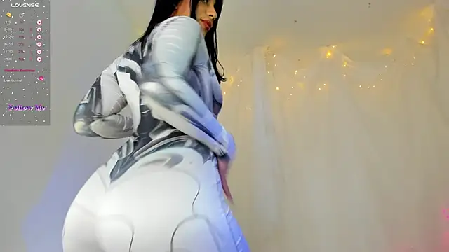 Silvanna-Moree online show from 9, 1, 2025