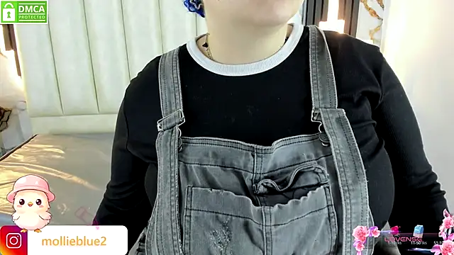 Snapshot of mollieblue69 chatting on 19, 9, 2025 mollieblue69 online show from 19, 9, 2025