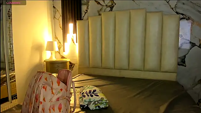 Snapshot of mollieblue69 chatting on 2, 12, 2025 mollieblue69 online show from 2, 12, 2025