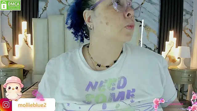Snapshot of mollieblue69 chatting on 24, 9, 2025 mollieblue69 online show from 24, 9, 2025