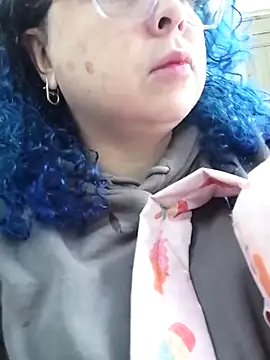 Snapshot of mollieblue69 chatting on 3, 10, 2025 mollieblue69 online show from 3, 10, 2025