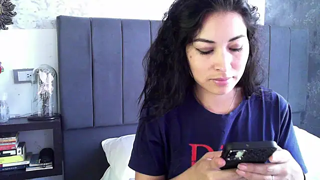 Snapshot of Sweet-Angie chatting on 18, 3, 2025 Sweet-Angie online show from 18, 3, 2025