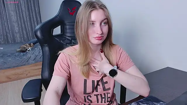  whiteprincess online show from 10, 9, 2025