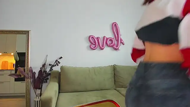 Kossie  online show from 28, 2, 2025