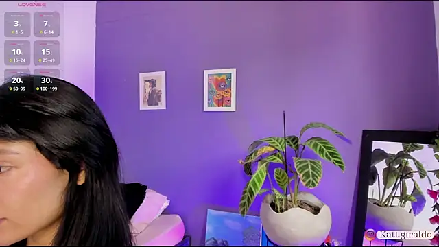 Snapshot of katt_giraldo1 chatting on 21, 9, 2025 katt giraldo1 online show from 21, 9, 2025