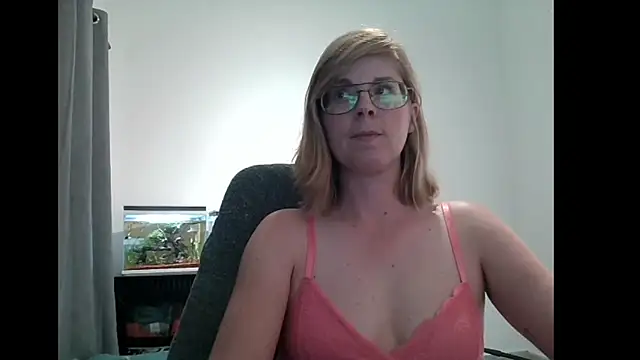 SavannaGirly online show from 12, 3, 2025