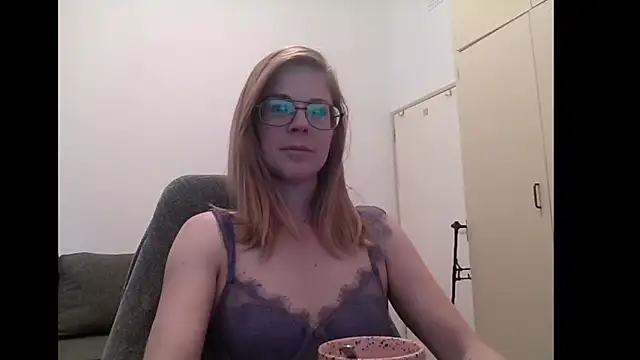 SavannaGirly online show from 25, 9, 2025