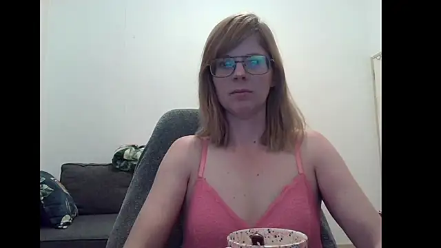 SavannaGirly online show from 27, 10, 2025