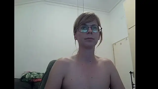 SavannaGirly online show from 17, 11, 2025