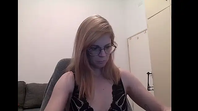 SavannaGirly online show from 24, 9, 2025