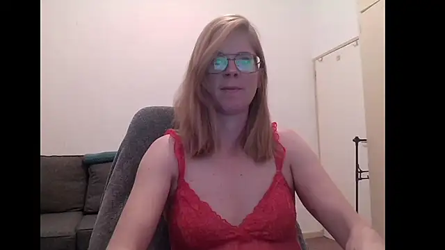 SavannaGirly online show from 16, 9, 2025