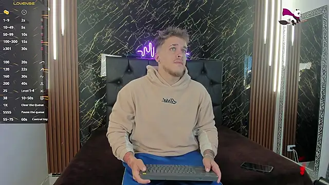 Snapshot of keane_lee chatting on 28, 10, 2025 keane lee online show from 28, 10, 2025