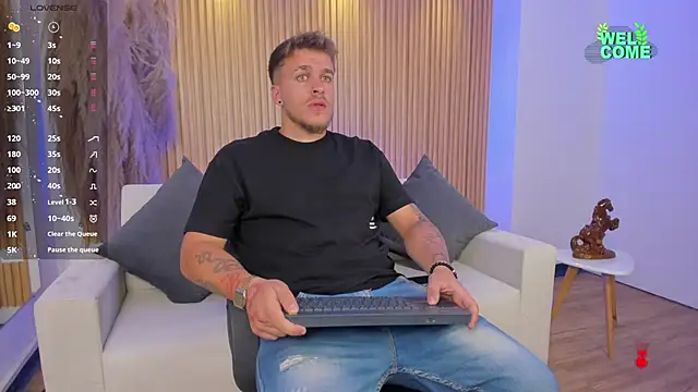 Snapshot of keane_lee chatting on 24, 1, 2025 keane lee online show from 24, 1, 2025