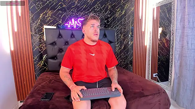 Snapshot of keane_lee chatting on 16, 9, 2025 keane lee online show from 16, 9, 2025