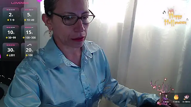 Chayla Ruiz online show from 22, 11, 2025