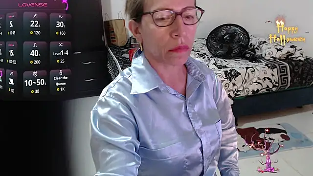 Chayla Ruiz online show from 23, 10, 2025