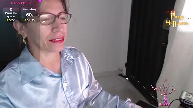 Chayla Ruiz online show from 15, 11, 2025