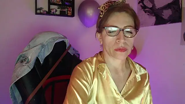 Chayla Ruiz online show from 22, 3, 2025