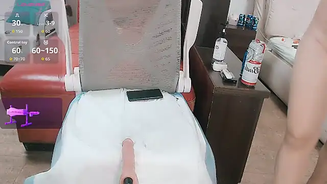 Snapshot of LILYsweetfcup chatting on 28, 9, 2025 LILYsweetfcup online show from 28, 9, 2025