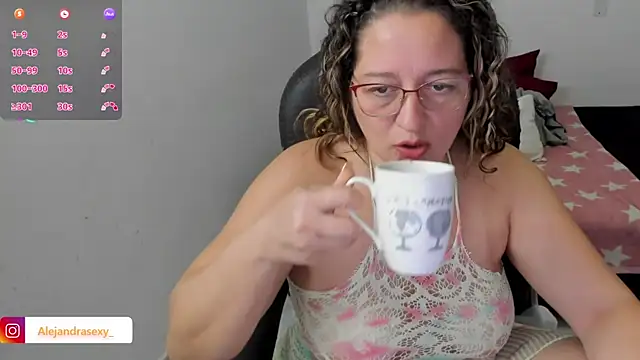 alejandra milf  online show from 3, 6, 2026