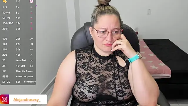 alejandra milf  online show from 7, 1, 2026