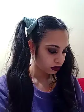 molymeneses online show from 9, 6, 2026